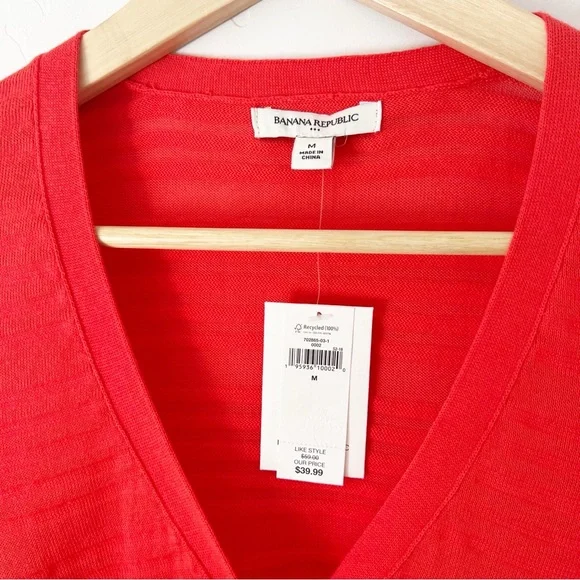 BANANA REPUBLIC Tomato Red Button-Up Cropped Cardigan NWT - Picture 3 of 4